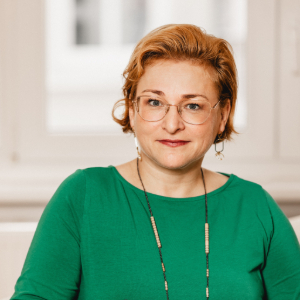 Speaker - Angela Ziller